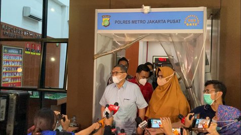 Pernyataan keluarga Nia Ramadhani dan suami, dukung jalani hukuman