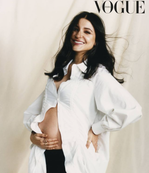Potret lawas 8 aktris Bollywood pamer baby bump, auranya terpancar
