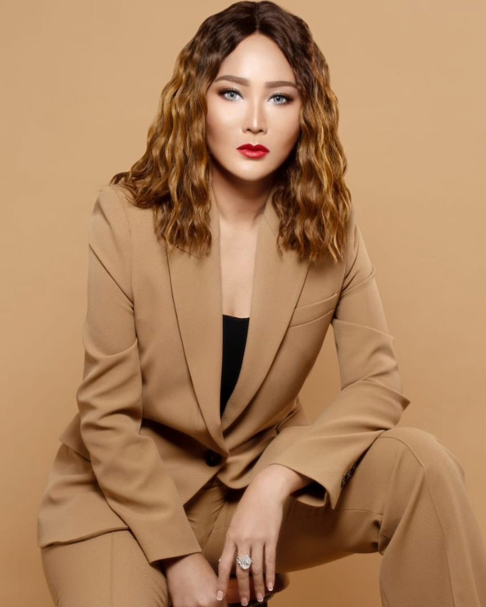 Sumber pendapatan 8 pedangdut selain manggung, Lesty bisnis fashion