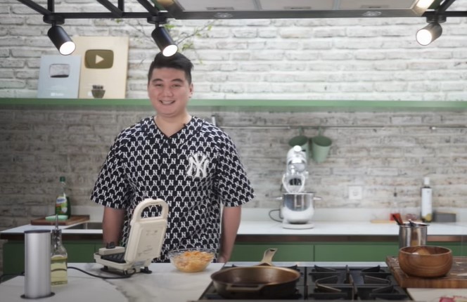 Viral nasi goreng waffle ala Kai EXO, ini 6 cara mudah membuatnya