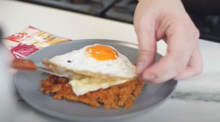Viral nasi goreng waffle ala Kai EXO, ini 6 cara mudah membuatnya