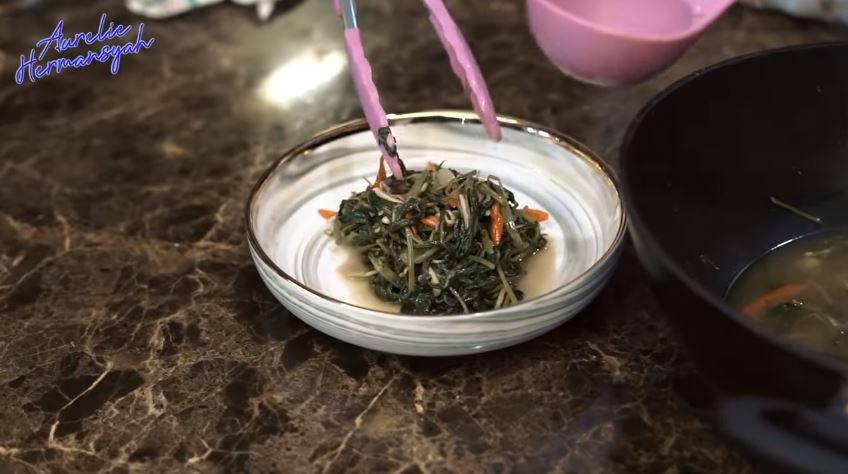 10 Menu masakan ala Aurel Hermansyah, simpel tapi bikin ngiler