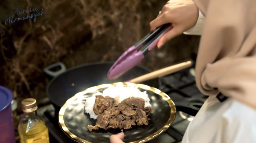 10 Menu masakan ala Aurel Hermansyah, simpel tapi bikin ngiler