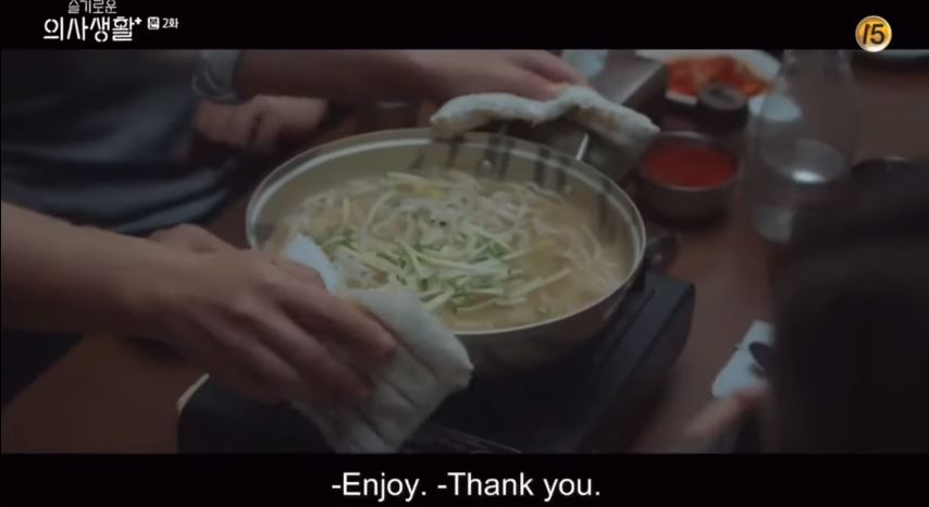 7 Makanan di drama Hospital Playlist ini bikin ngiler