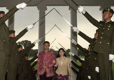 Baru diekspos, ini 9 momen pedang pora pernikahan AHY & Annisa Pohan