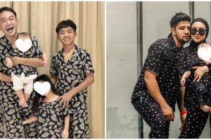 Gaya pemotretan 10 keluarga seleb pakai piyama, tetap kece