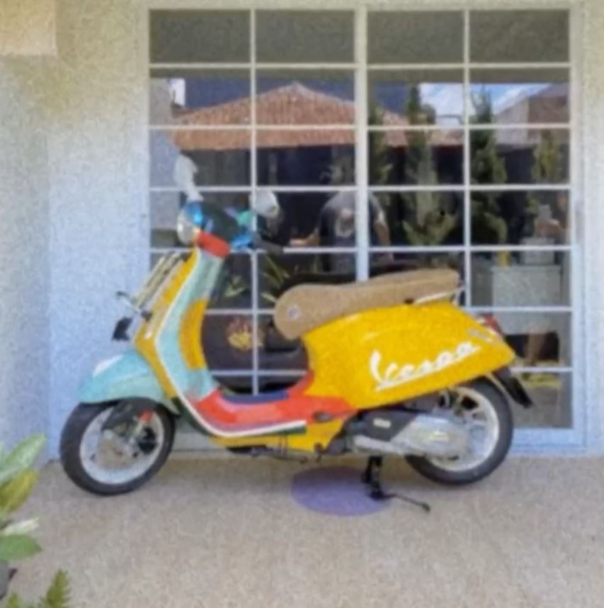 Potret rumah 5 seleb istri dokter, punya Vega Darwanti asri banget