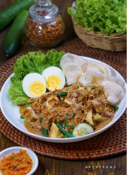 10 Makanan Indonesia ini punya nama yang berulang, kreatif abis