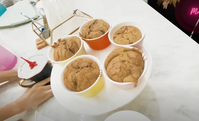 5 Inspirasi kue ala Ayu Dewi, manis, enak, dan bikin lapar