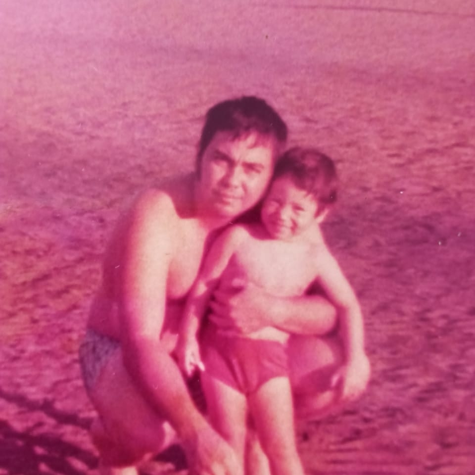 Ulang tahun ke-48, intip 10 potret masa kecil Gary Iskak