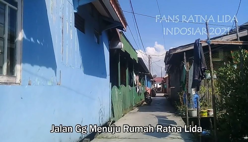 10 Potret rumah Ratna LIDA di kampung halaman, masuk gang sempit