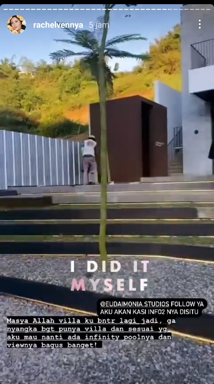 6 Potret vila milik Rachel Vennya, mewah dengan infinity pool