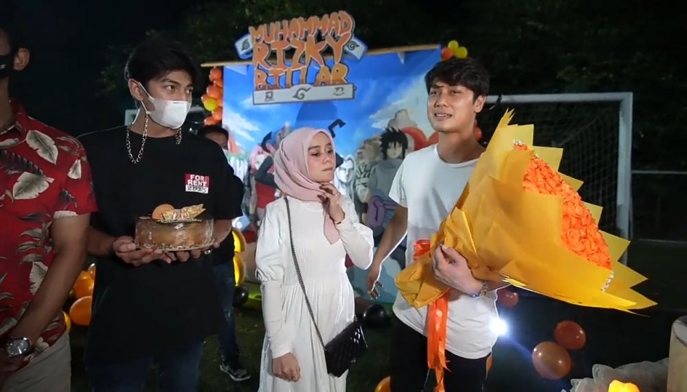 10 Momen Lesty Kejora beri kejutan ultah Rizky Billar, hadiahi motor