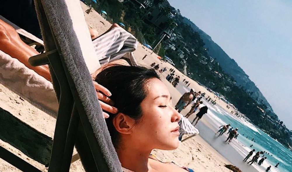 Pesona 5 menantu keluarga Bakrie tanpa makeup, bukti cantik alami