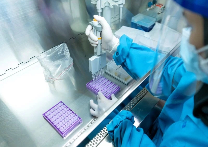 Di lab ini tes PCR dan swab antigen semudah pesan makanan online