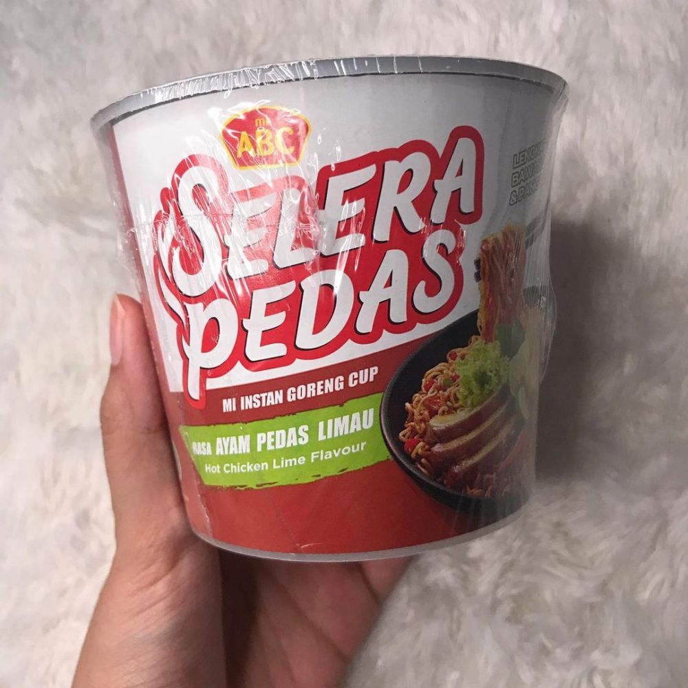 18 Jenis mi instan pedasnya nendang di lidah, berani coba?