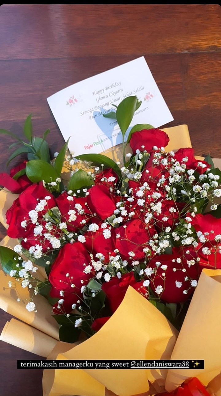 9 Potret ulang tahun Glenca Chysara, kehadiran Rendy Jhon disorot