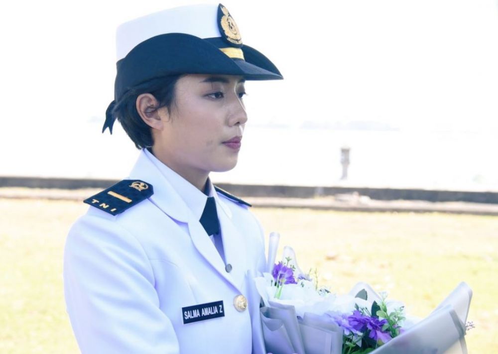 8 Potret Letda Laut Salma Amalia Zakaria, disebut superwoman TNI AL