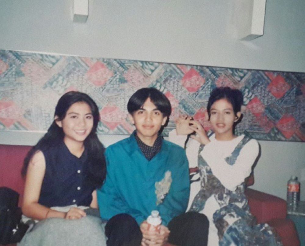 Potret lawas 9 aktor zaman kuliah, parasnya curi perhatian