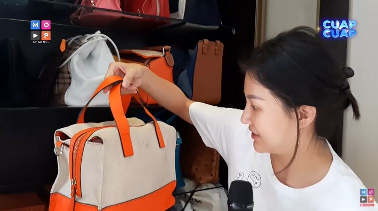 5 Potret tas hadiah Ruben buat Sarwendah semasa pacaran, penuh sejarah