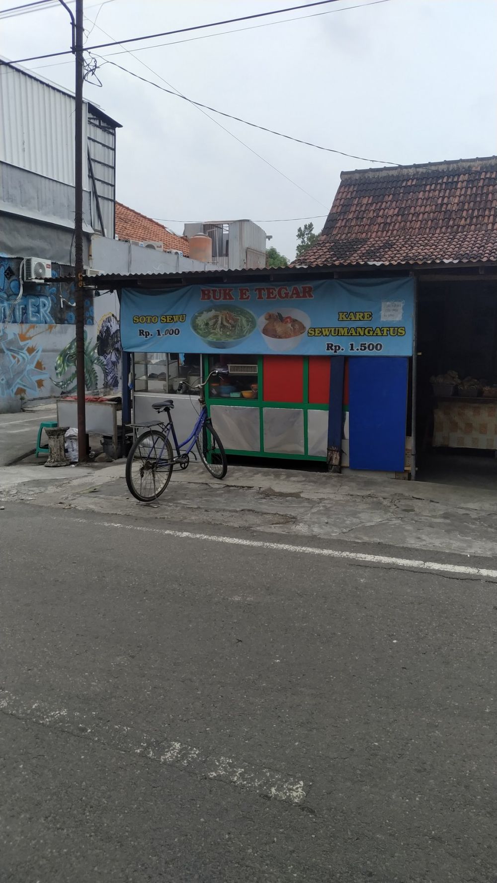 11 Pelesetan nama penyanyi di spanduk usaha ini bikin cekikikan