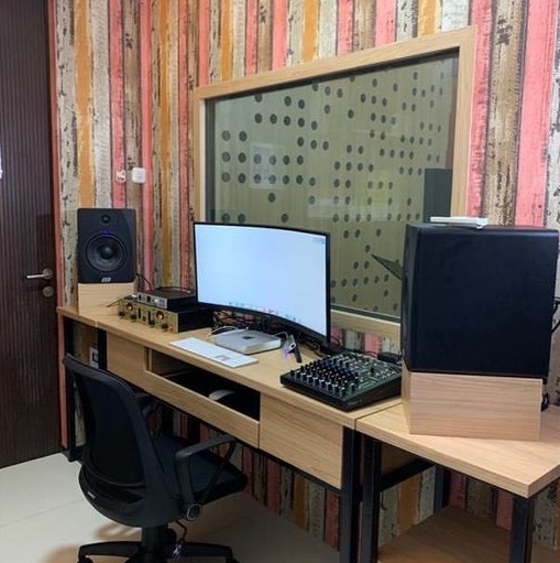 5 Potret studio musik Betrand Peto Putra Onsu, lama diimpikan