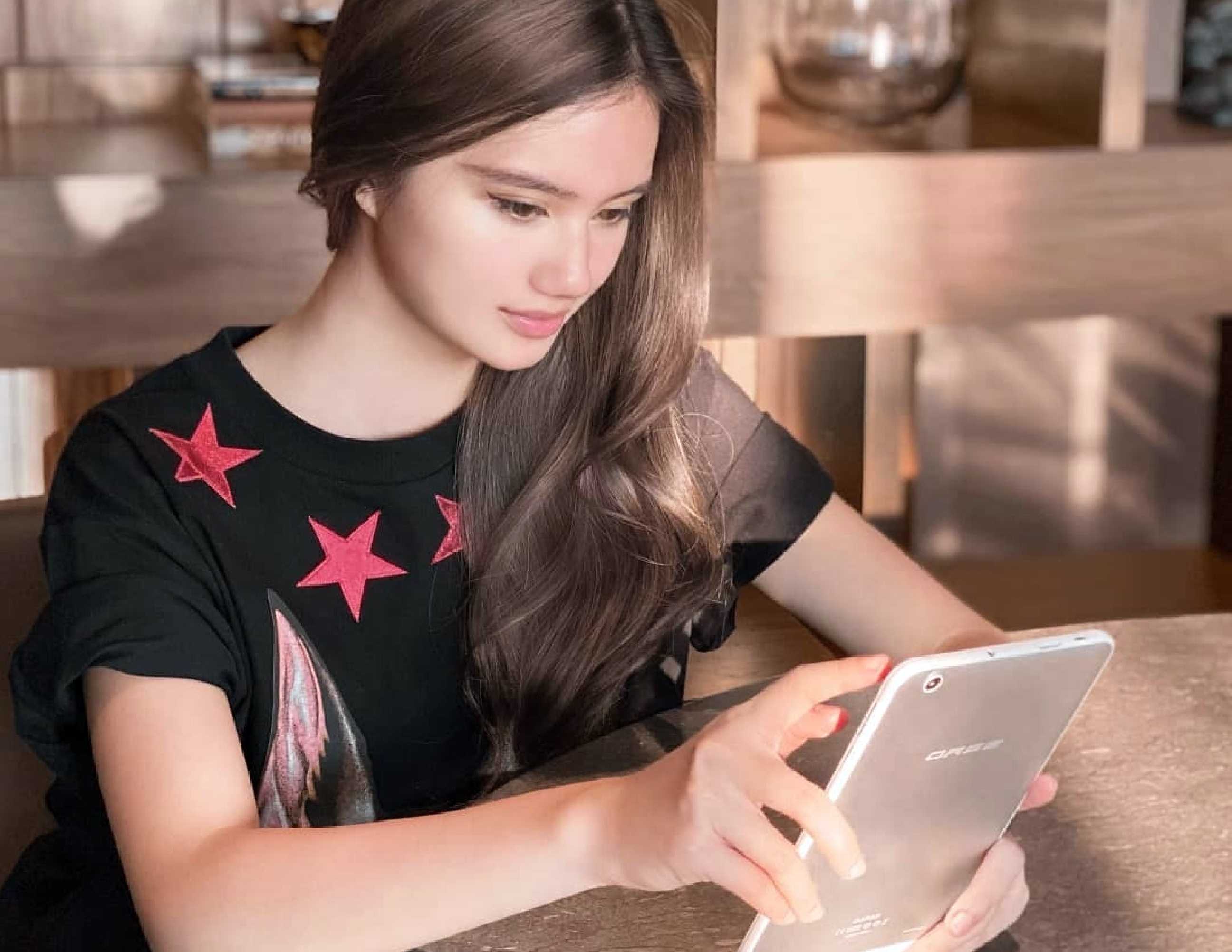 Mesin potong ini cocok buat kamu yang ingin bisnis aksesoris gadget