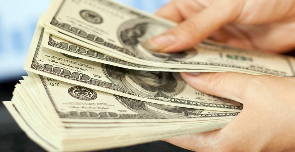 4 Tips menimbang deposito dolar, kenali manfaat dan cara investasinya