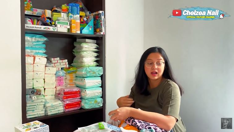 9 Momen persiapan Chelzea Verhoeven jelang lahiran, kamarnya bak toko