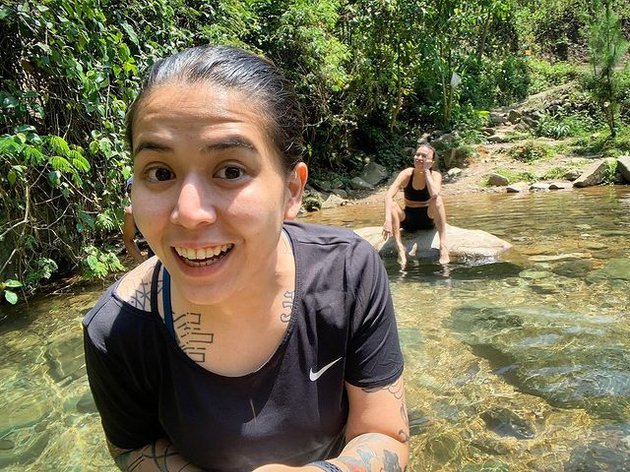 Jarang tersorot, ini 10 potret Annisa Cikal anak Iwan Fals