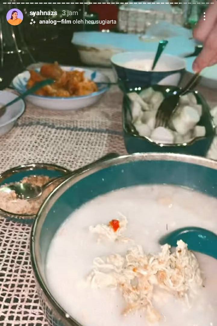 Menu makanan 13 seleb saat Idul Adha, menggugah selera