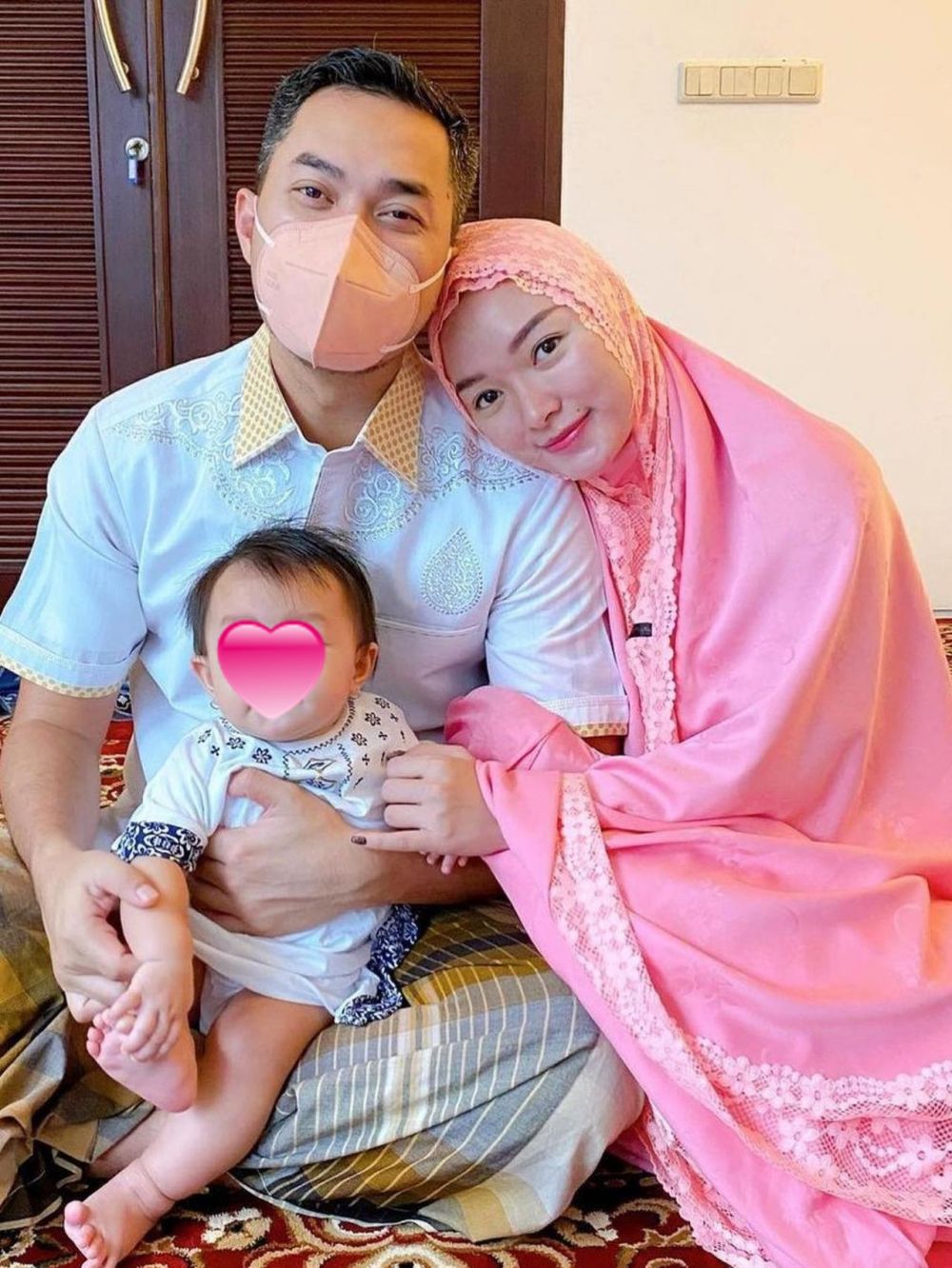 11 Seleb rayakan Idul Adha di rumah bareng keluarga, gayanya kompak