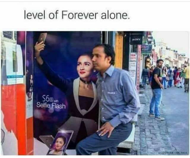 13 Pose unik orang selfie ini curi perhatian dan bikin ngakak