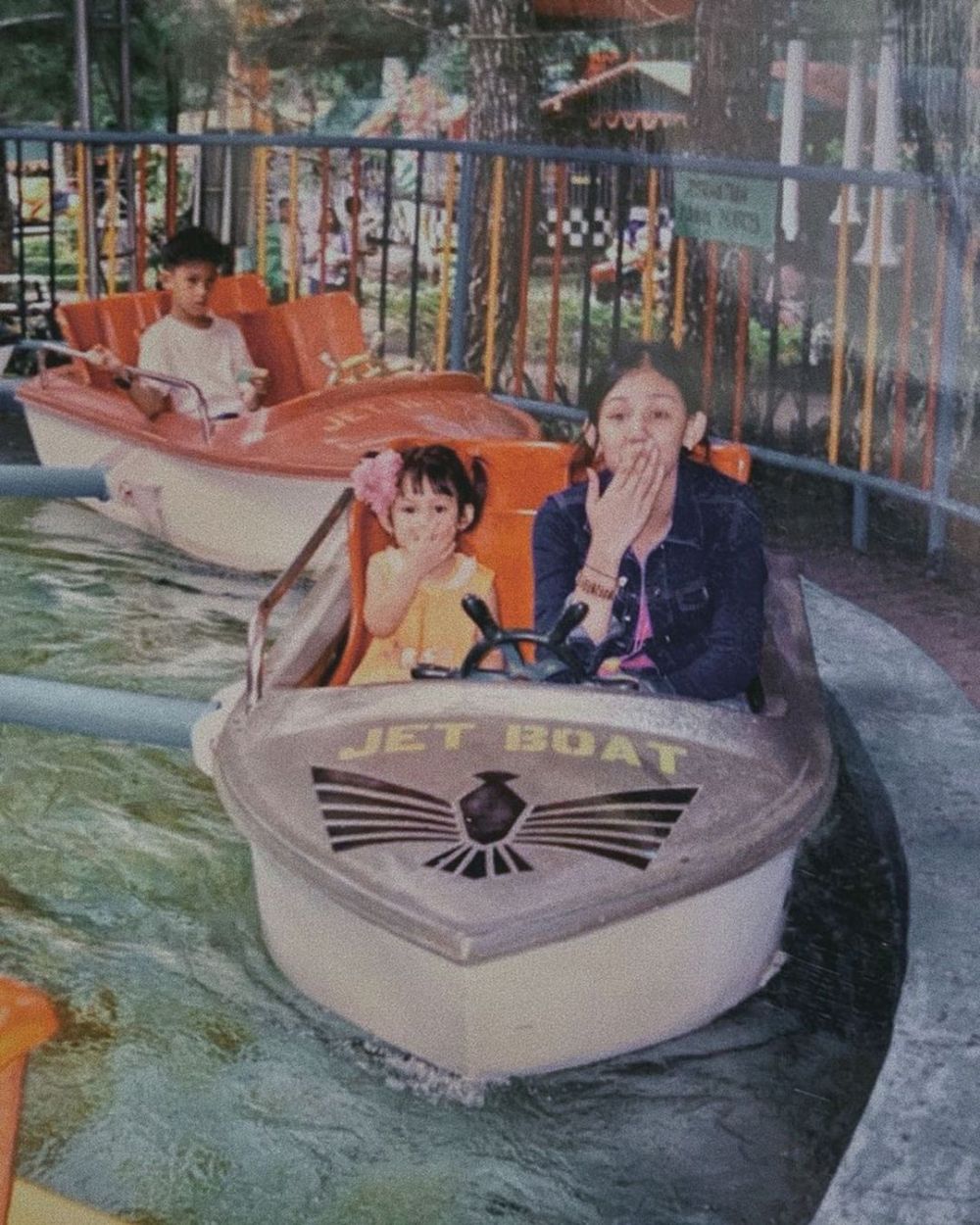 9 Potret masa kecil Vanesha Prescilla dan Sissy Priscillia, kompak