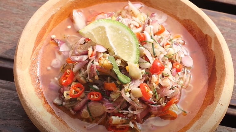 7 Inspirasi sambal ala chef Devina Hermawan, bikin tambah nasi