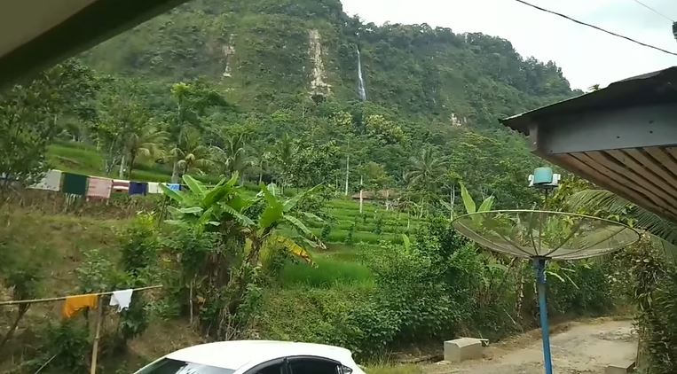 7 Potret warung mi ayam Lesty Kejora dulu hingga kini, selalu ramai