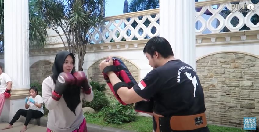 7 Tips diet Putri Delina, berhasil turunkan 2-3 kg dalam dua hari