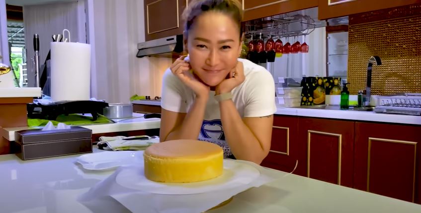 Inspirasi kue ala 9 penyanyi, bikin auto lapar