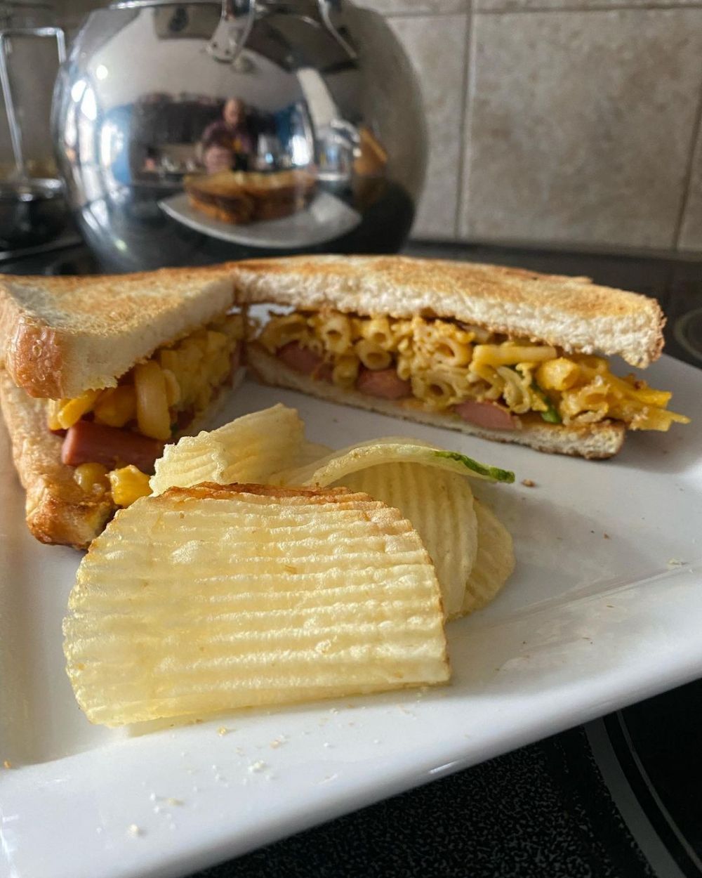 9 Kuliner kombinasi dua makanan ini unik, lezatnya bikin ngiler