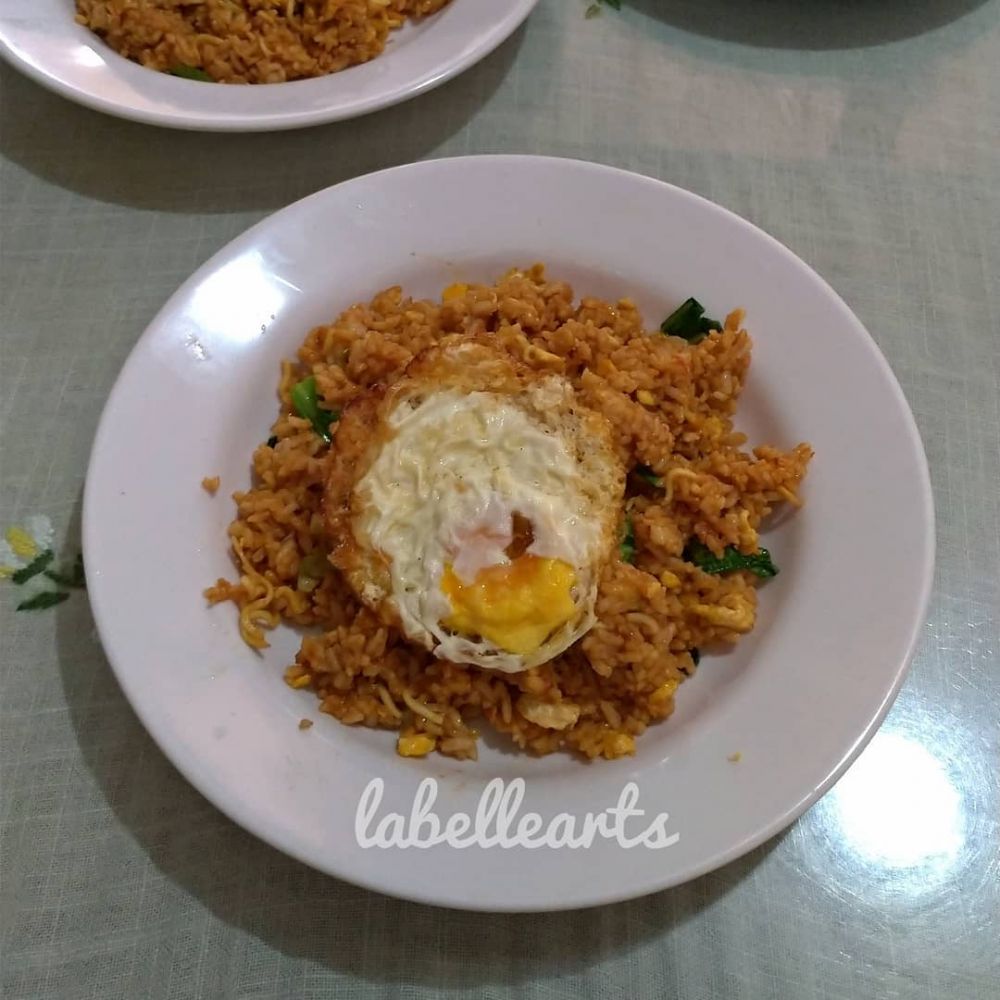 9 Nasi goreng khas berbagai daerah & perbedaannya, bumbunya juara