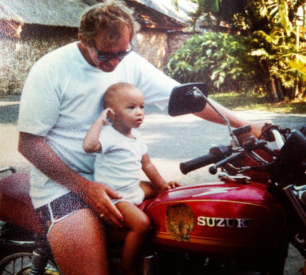 Potret masa kecil 13 aktor blasteran, paras bulenya curi perhatian