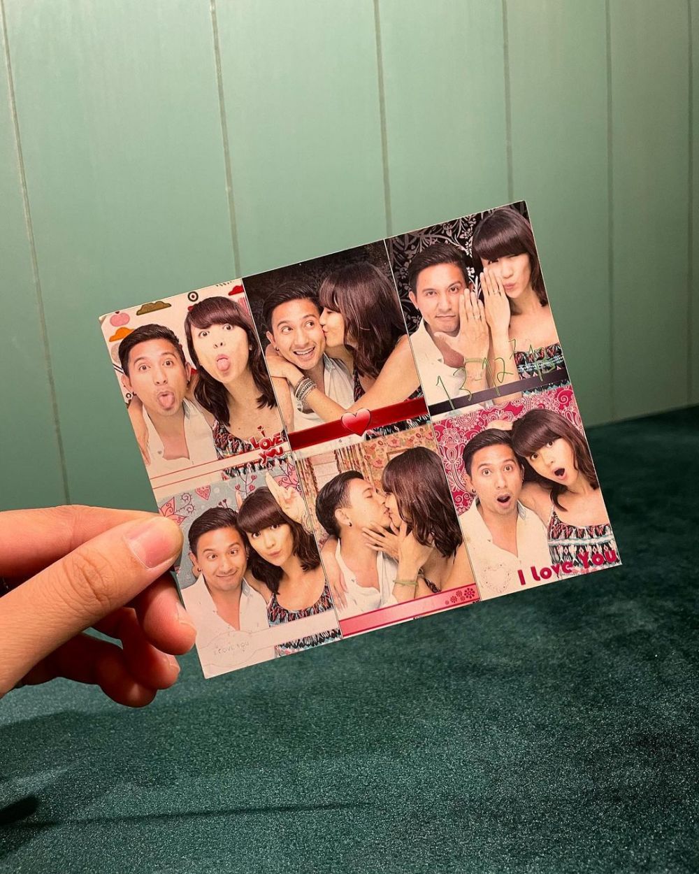 Potret 11 pasang seleb saat photobox, penuh kenangan manis