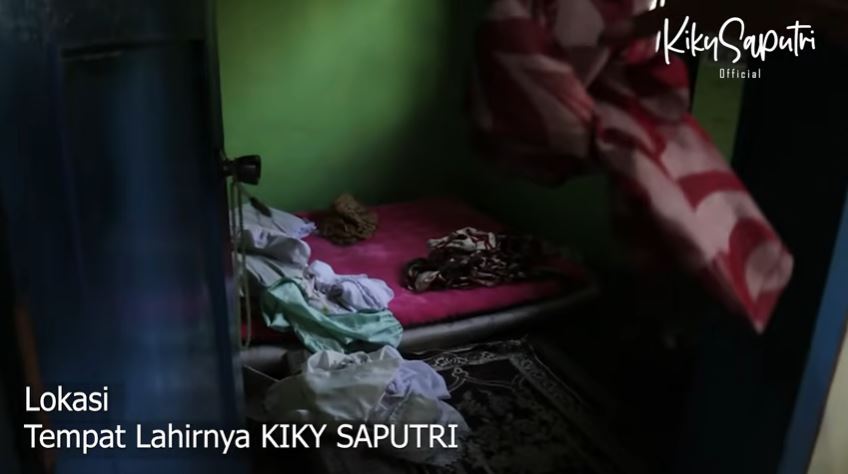 9 Potret rumah orang tua Kiky Saputri di Garut, masuk gang sempit