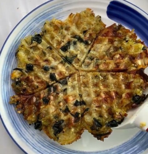 7 Kreasi waffle viral ini antimainstream, ada dari nasi Padang