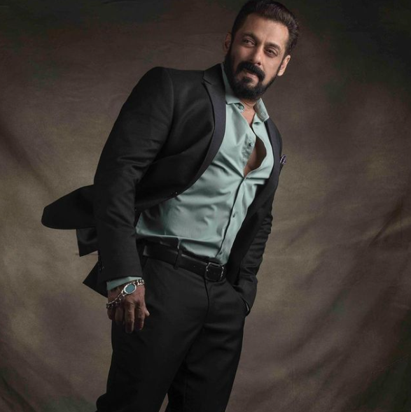 10 Potret transformasi Salman Khan, penampilannya curi perhatian