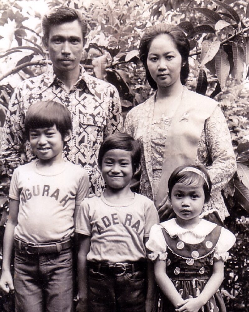 7 Momen kebersamaan Ade Rai bareng ibunya, penuh kenangan