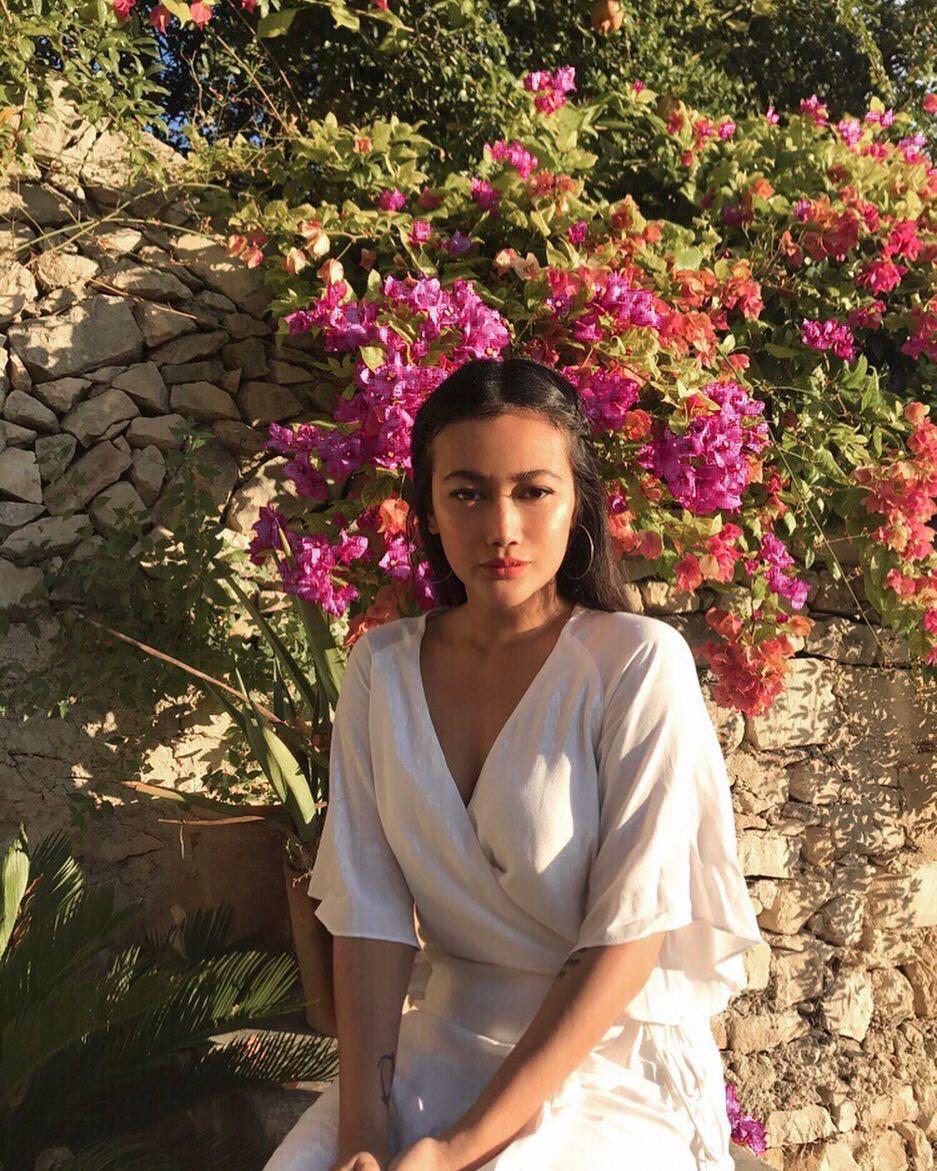 9 Potret terbaru Ratu Felisha, siap come back lewat film terbaru