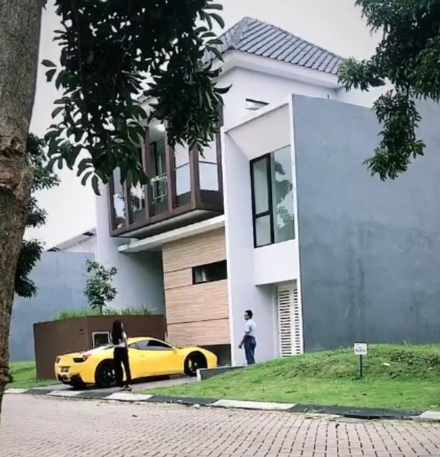 7 Potret rumah anak seleb, tak kalah mewah dari orangtuanya