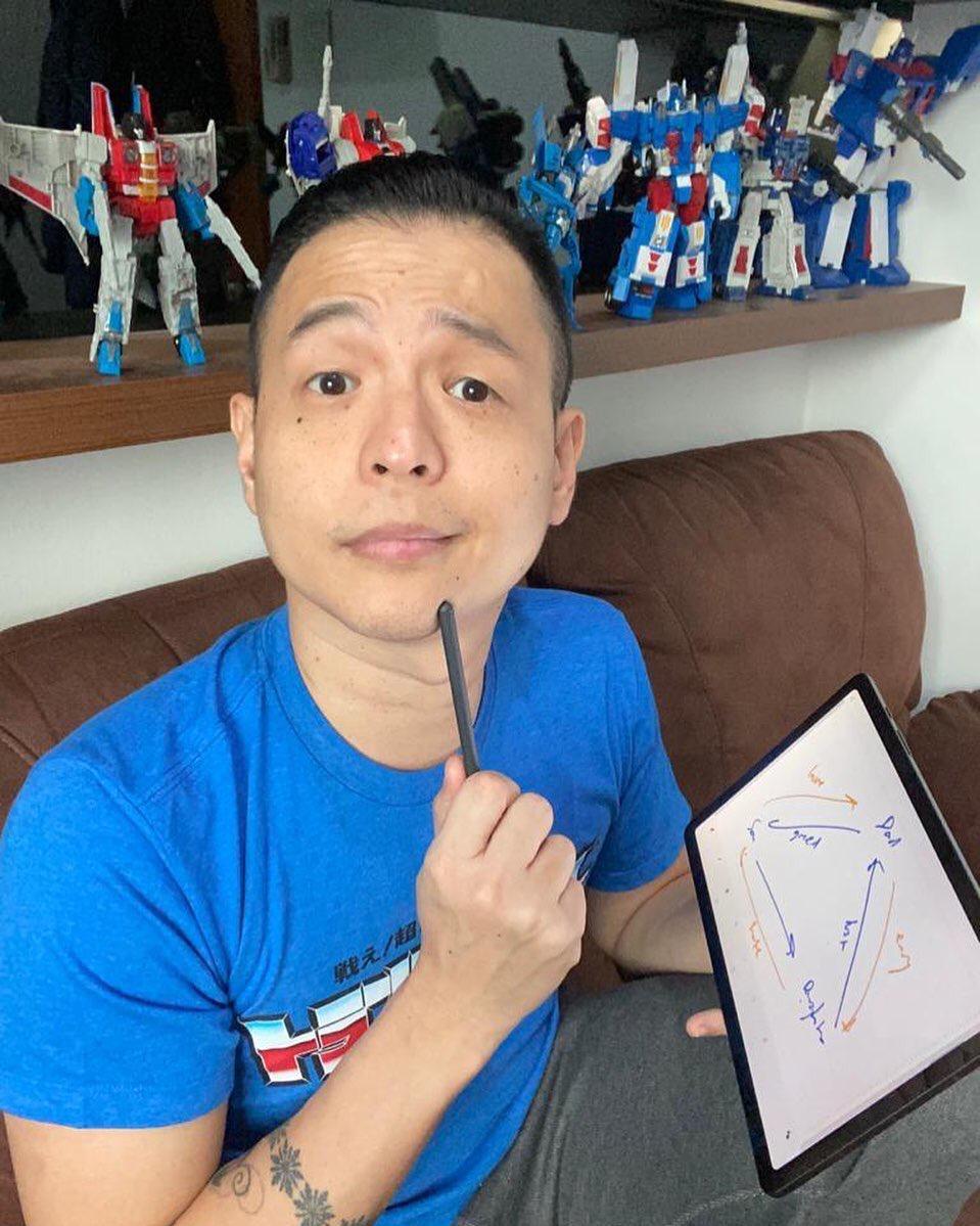 Seminggu puasa Instagram, Ernest Prakasa sadar dirinya kecanduan