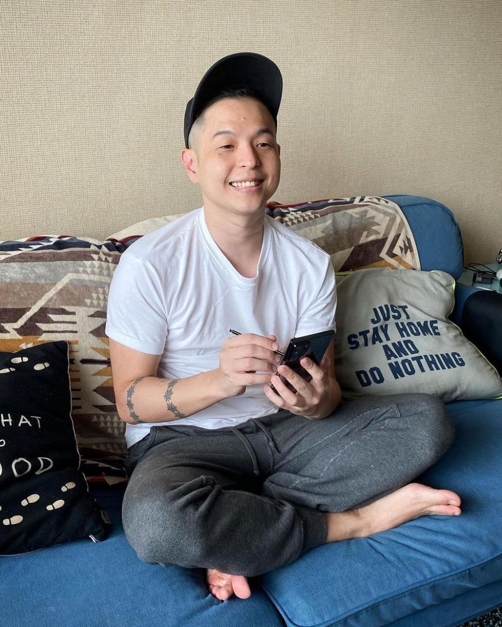 Seminggu puasa Instagram, Ernest Prakasa sadar dirinya kecanduan